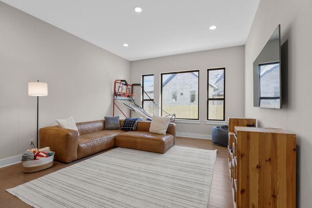 208 Rosetta LOOP, Liberty Hill, TX 78642