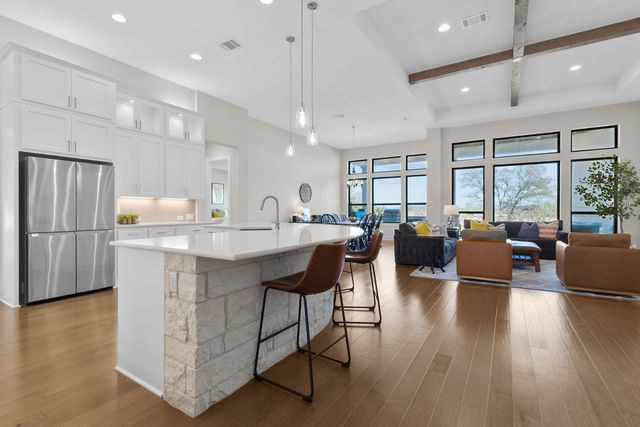 208 Rosetta LOOP, Liberty Hill, TX 78642