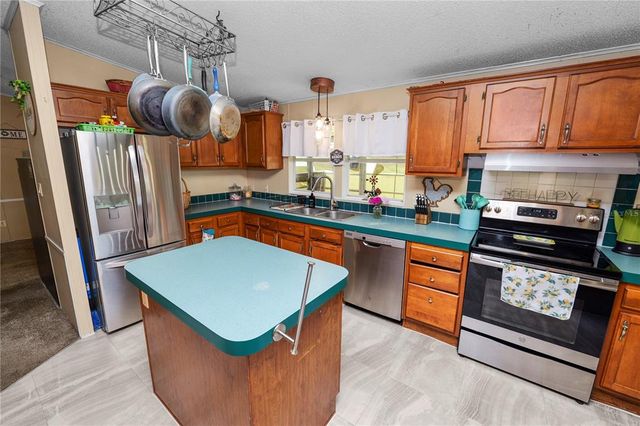 250 QUAIL RUN, Frostproof, FL 33843