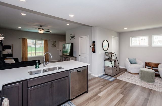 700 Nantucket Place, Norwalk, IA 50211