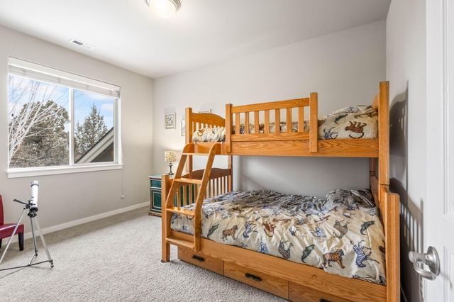 1421 Highland View Loop, Redmond, OR 97756