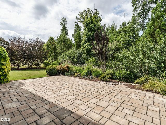 137 Lucky Ribbon Lane, Holly Springs, NC 27540