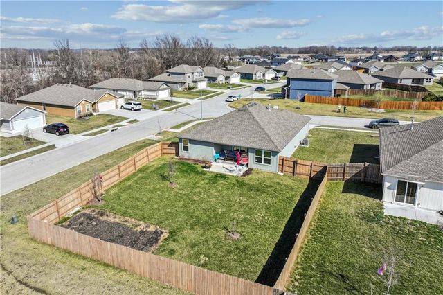 7901 SE 6th Street, Blue Springs, MO 64014