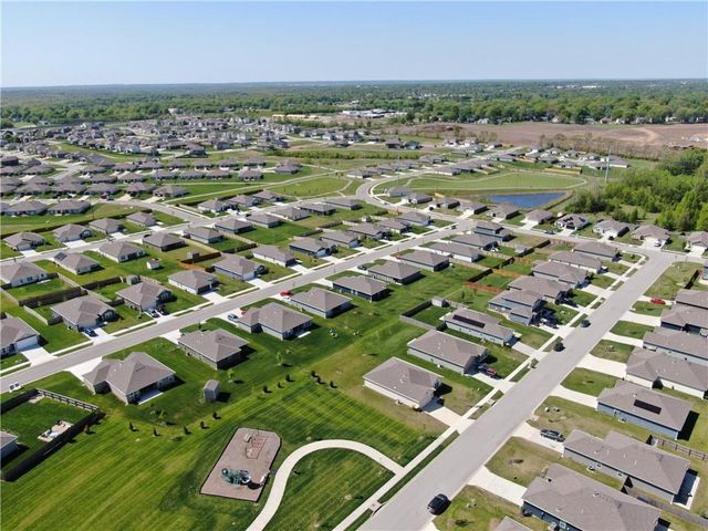 7901 SE 6th Street, Blue Springs, MO 64014
