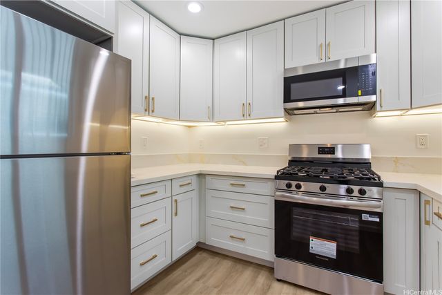 1861 Kapiolani Boulevard B, Honolulu, HI 96826