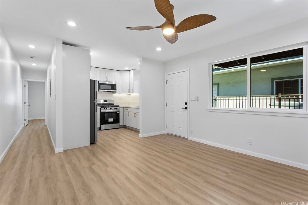 1861 Kapiolani Boulevard B, Honolulu, HI 96826