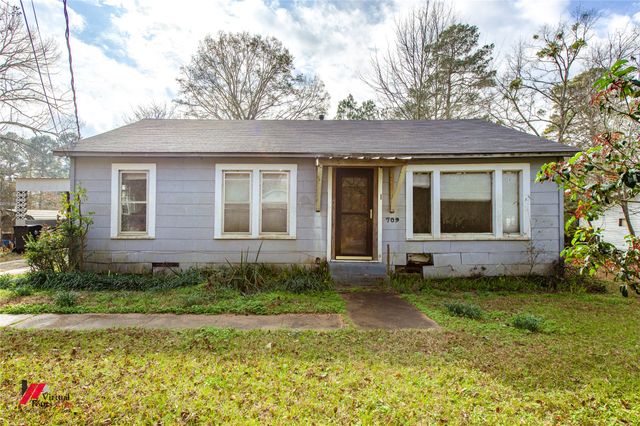 709 W Church Street, Springhill, LA 71075