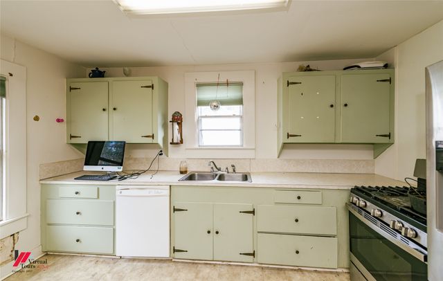 709 W Church Street, Springhill, LA 71075