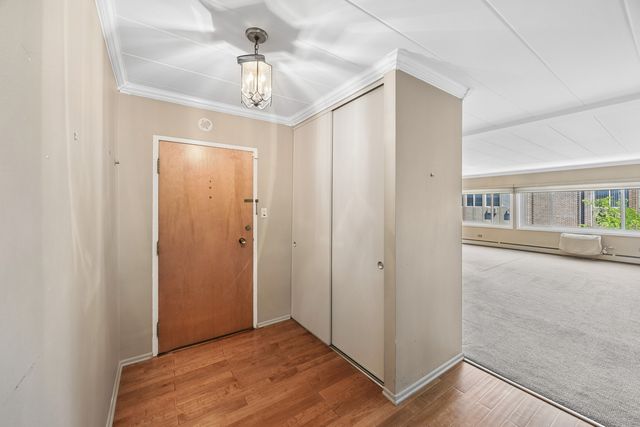 1139 Leavitt Avenue 305, Flossmoor, IL 60422