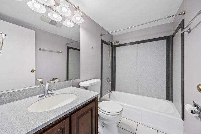 1139 Leavitt Avenue 305, Flossmoor, IL 60422