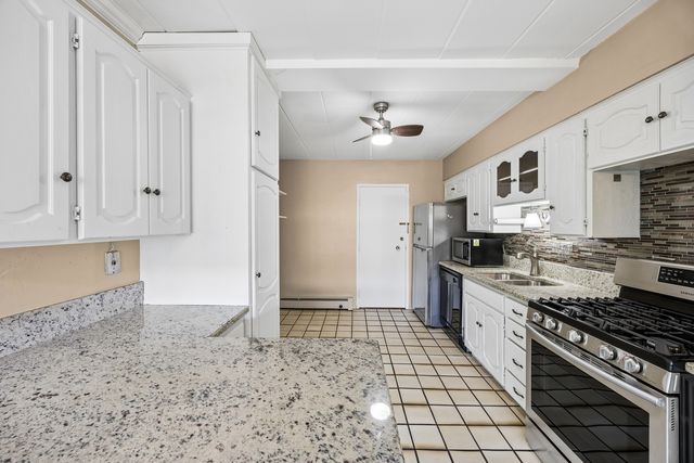 1139 Leavitt Avenue 305, Flossmoor, IL 60422