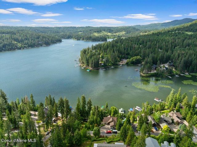 7355 E Cumberland CT, Hayden, ID 83835