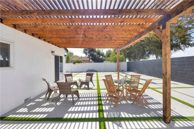 338 S James Street, Orange, CA 92869