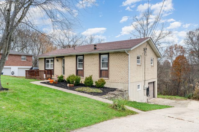 910 Hillview Road, Alexandria, KY 41001