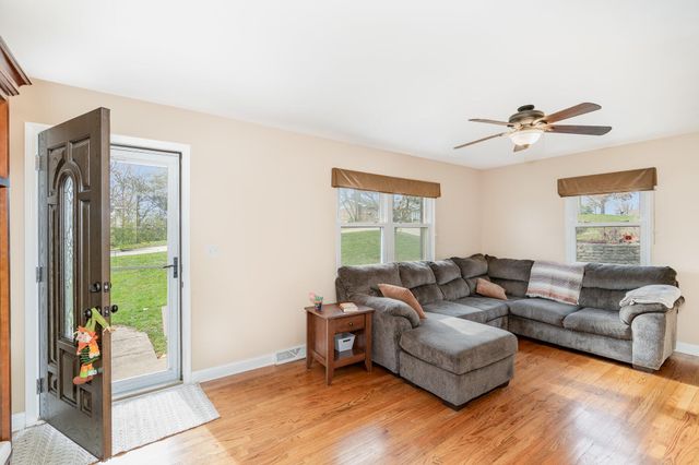 910 Hillview Road, Alexandria, KY 41001