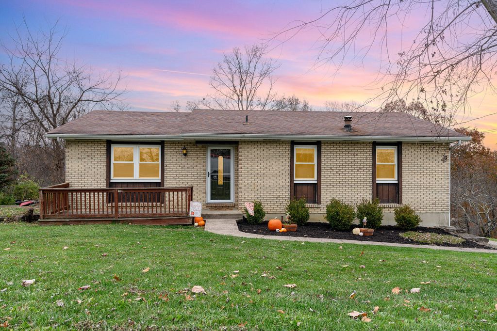 910 Hillview Road, Alexandria, KY 41001