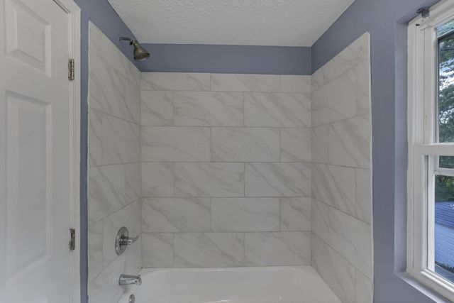 588 S Waverly Street, Columbus, OH 43213