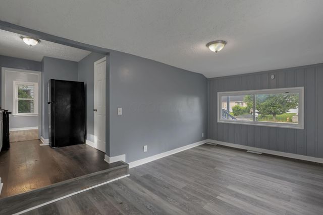 588 S Waverly Street, Columbus, OH 43213