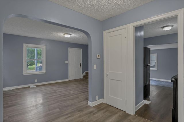 588 S Waverly Street, Columbus, OH 43213
