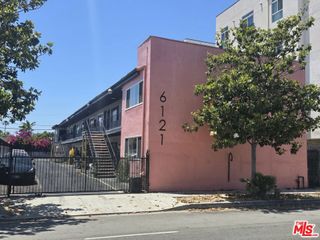 6121 Crenshaw Boulevard, Los Angeles, CA 90043