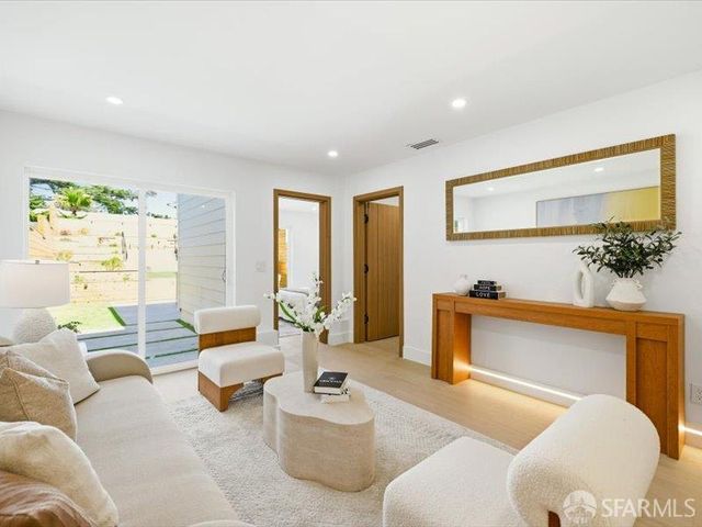 2258 38th Avenue, San Francisco, CA 94116