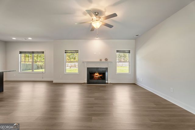 6376 SPRING COVE Drive, Flowery Branch, GA 30542