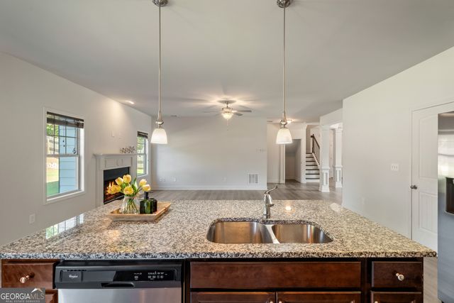 6376 SPRING COVE Drive, Flowery Branch, GA 30542