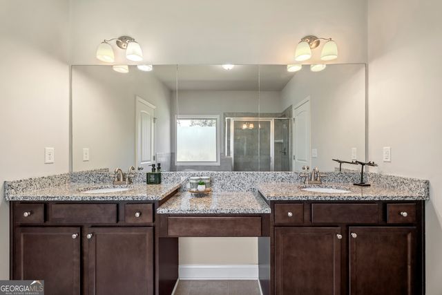 6376 SPRING COVE Drive, Flowery Branch, GA 30542