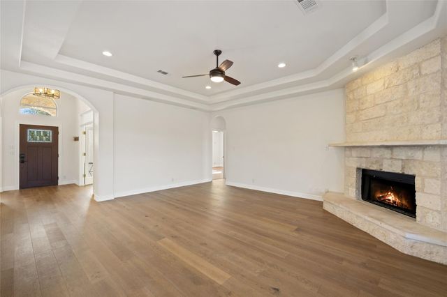 1025 Sunset Canyon DR N, Dripping Springs, TX 78620