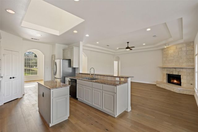 1025 Sunset Canyon DR N, Dripping Springs, TX 78620