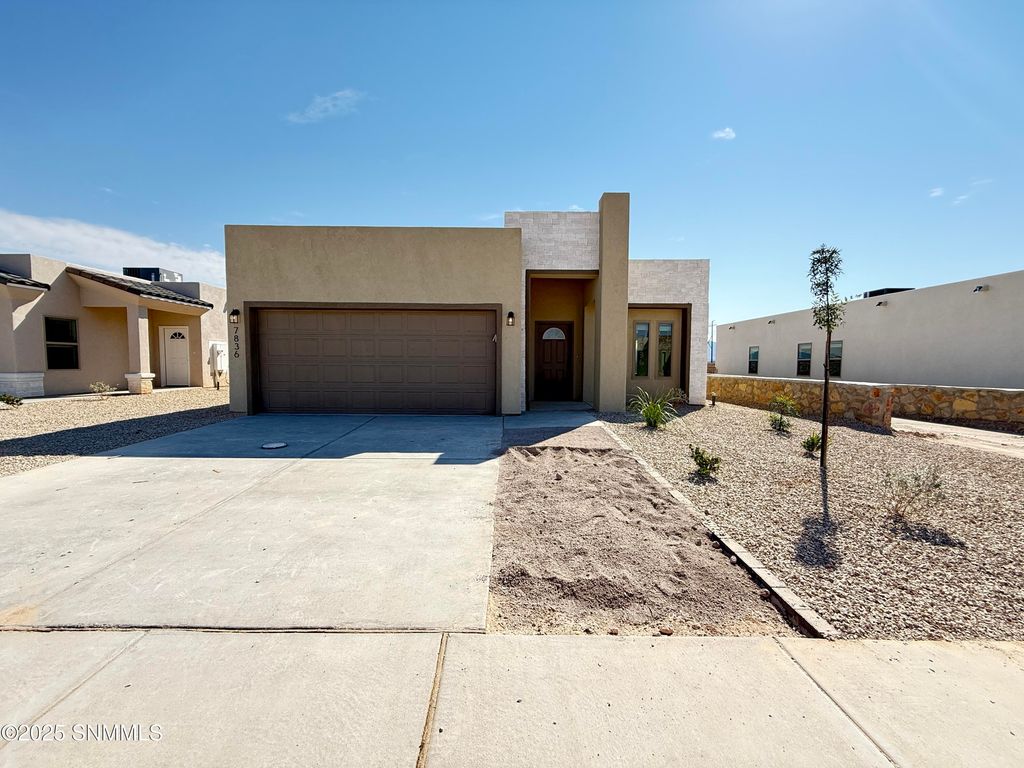 7836 San Eduardo Street, Las Cruces, NM 88012