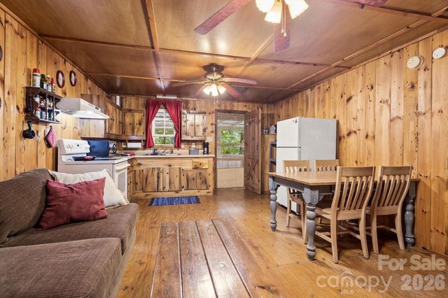 286 Rebel Drive, Hot Springs, NC 28743
