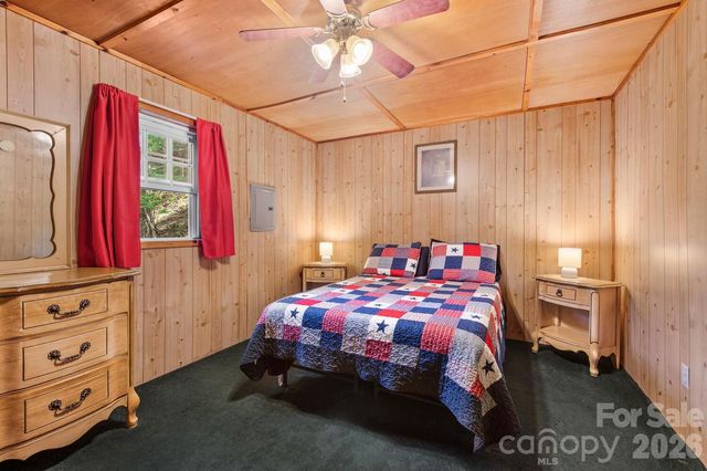 286 Rebel Drive, Hot Springs, NC 28743