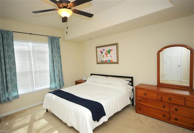 620 Foster LN, Virginia Beach, VA 23451