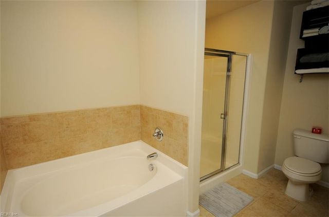 620 Foster LN, Virginia Beach, VA 23451