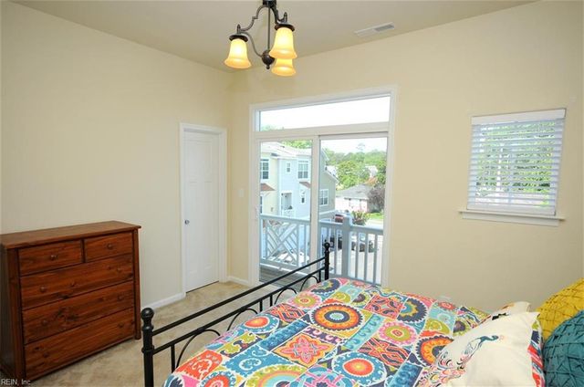 620 Foster LN, Virginia Beach, VA 23451