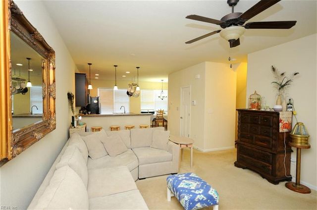 620 Foster LN, Virginia Beach, VA 23451