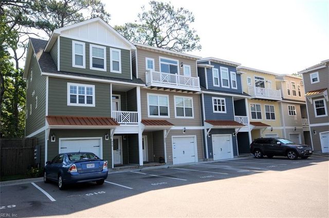 620 Foster LN, Virginia Beach, VA 23451