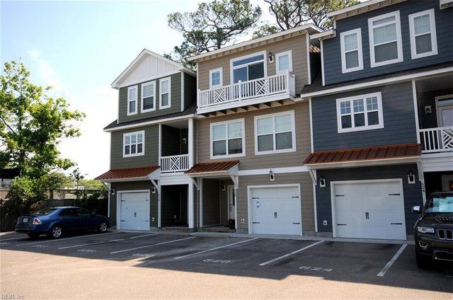 620 Foster LN, Virginia Beach, VA 23451