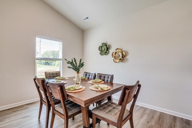 931 N Forestview St, Wichita, KS 67235