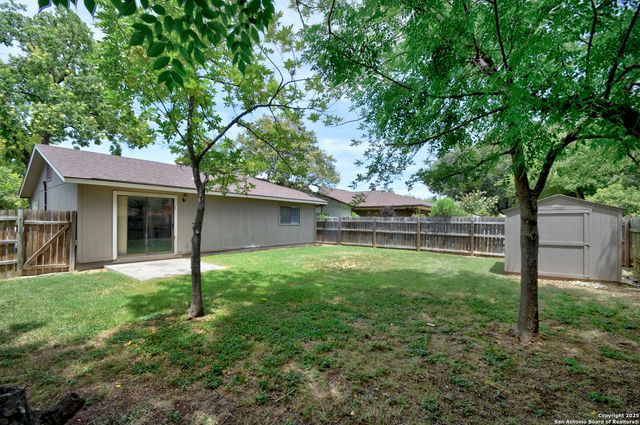9738 Hidden Brook, San Antonio, TX 78250