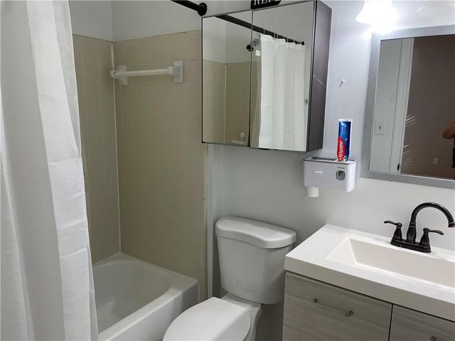 3539 Kennesaw Station Drive NW, Kennesaw, GA 30144