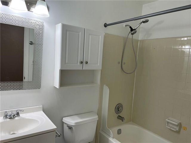 3539 Kennesaw Station Drive NW, Kennesaw, GA 30144