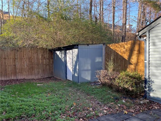 3539 Kennesaw Station Drive NW, Kennesaw, GA 30144