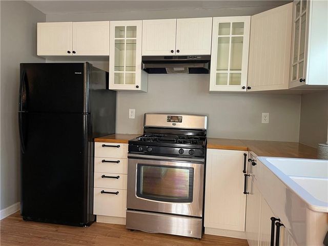 3539 Kennesaw Station Drive NW, Kennesaw, GA 30144