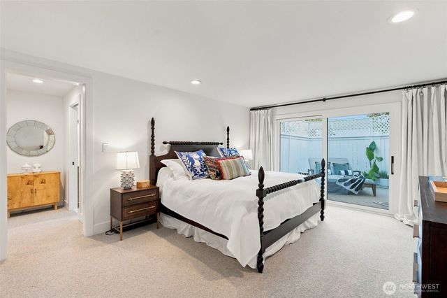 9127 NE 36th Street, Yarrow Point, WA 98004
