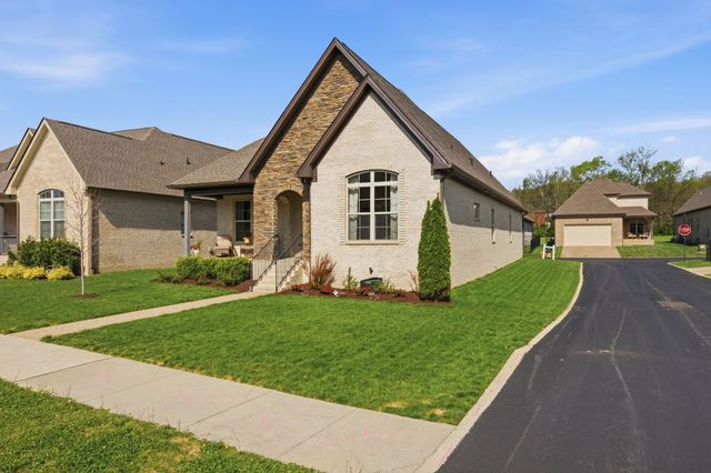 2036 Kestrel Ln, Spring Hill, TN 37174