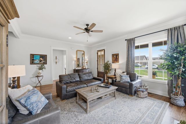 2036 Kestrel Ln, Spring Hill, TN 37174