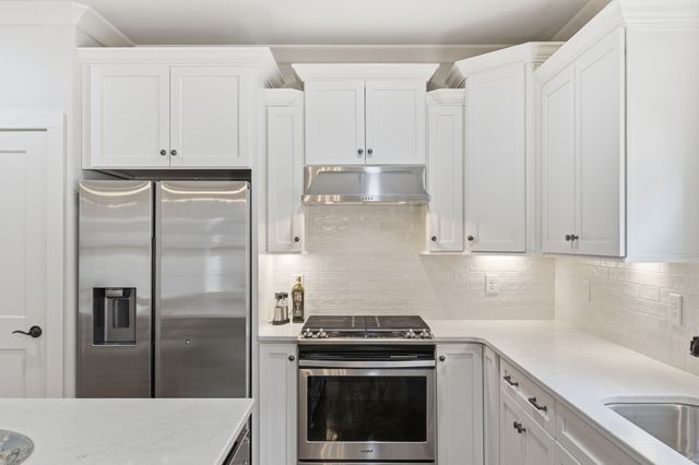 2036 Kestrel Ln, Spring Hill, TN 37174