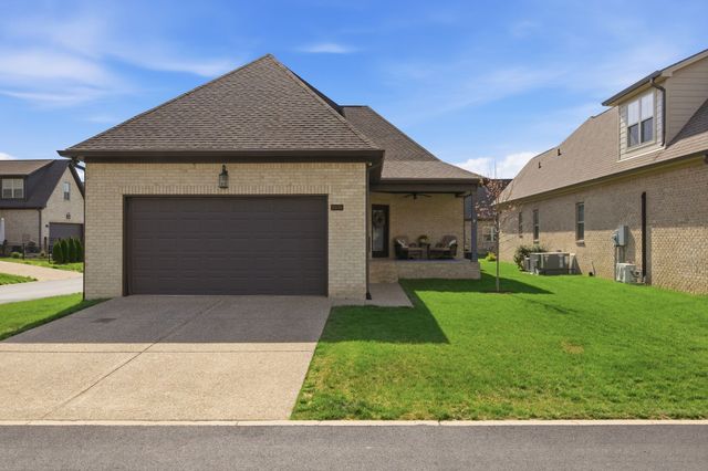 2036 Kestrel Ln, Spring Hill, TN 37174